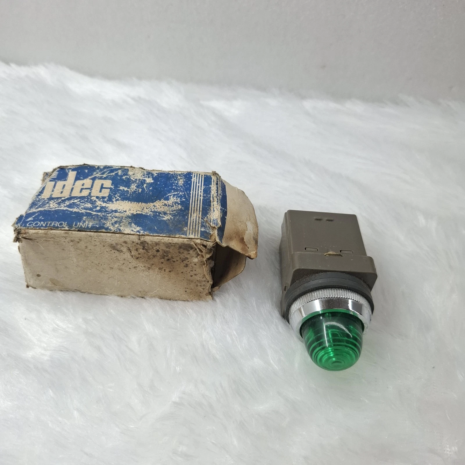 IDEC PRIMARY 100/110V 50-60Hz 18V 2W GREEN CONTROL UNIT